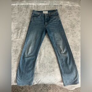 MOTHER Rider High-Waisted Ankle Crop Jeans in “Salt of the Earth”